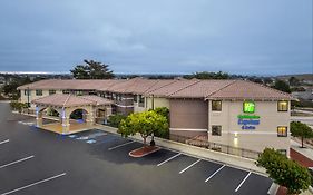 Holiday Inn Express Hotel & Suites Marina By Ihg